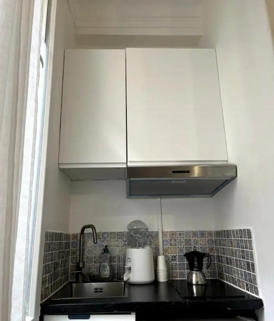 Apartment Petit Studio, Rue Daguerre *