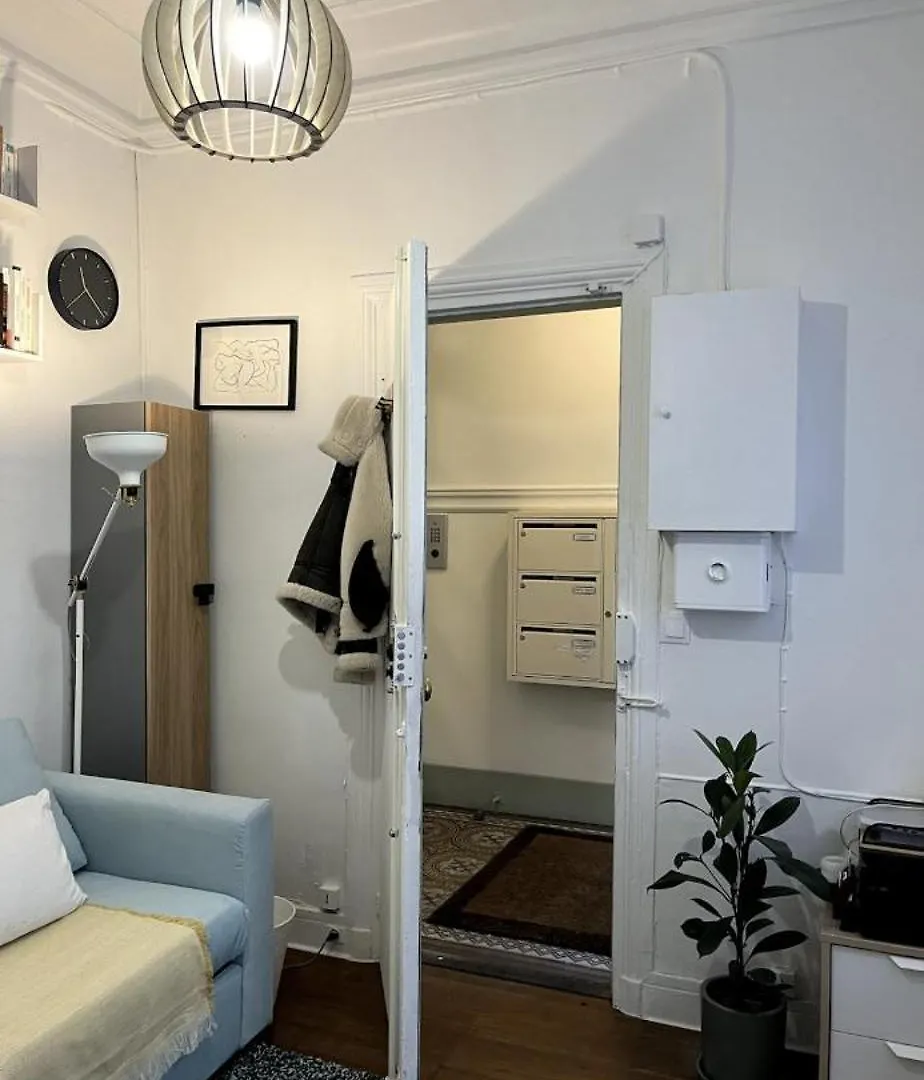 Apartment Petit Studio, Rue Daguerre